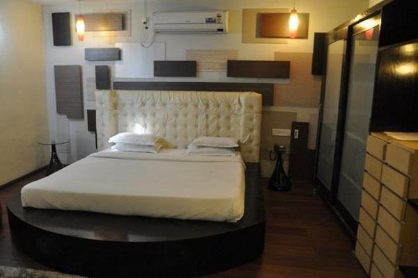 Hotel Little Palace Dibrugarh Esterno foto