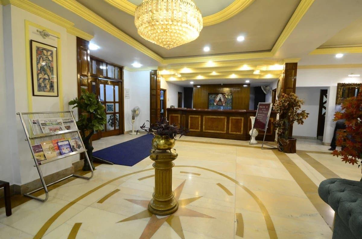 Hotel Little Palace Dibrugarh Esterno foto